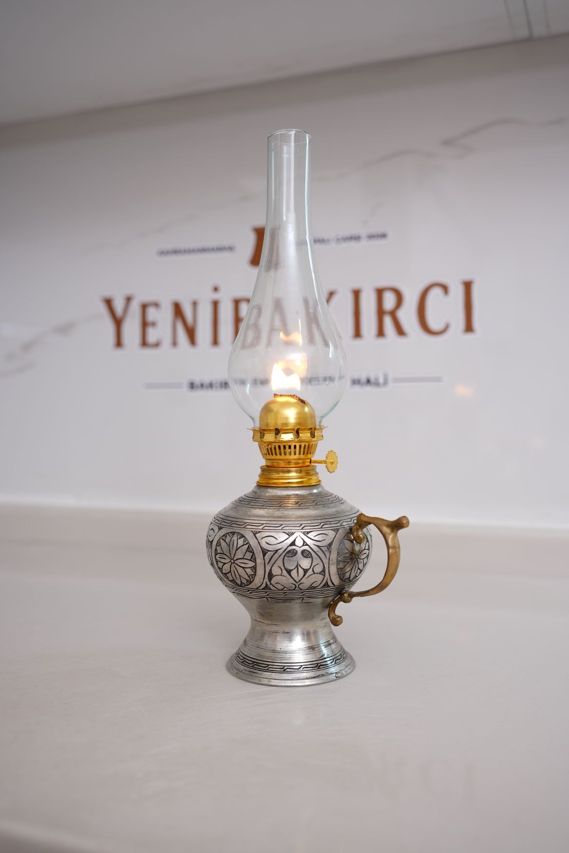 Usta Kalemkar Gaz Lambası